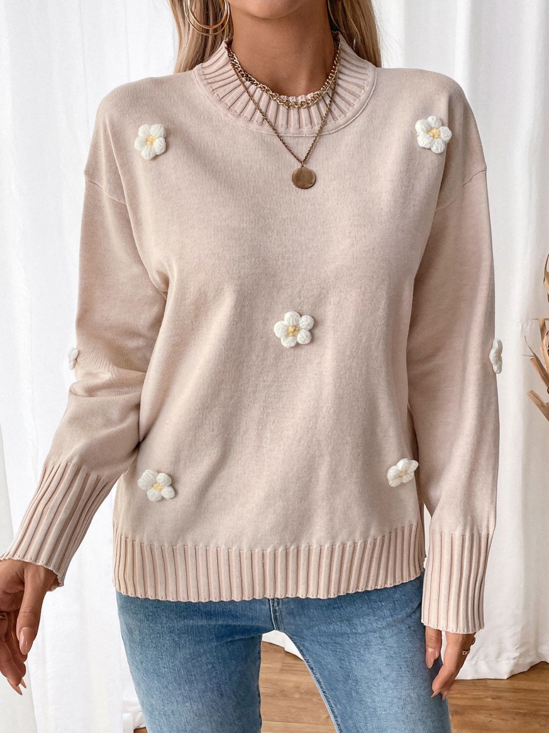 we209 3D Flower Sweater