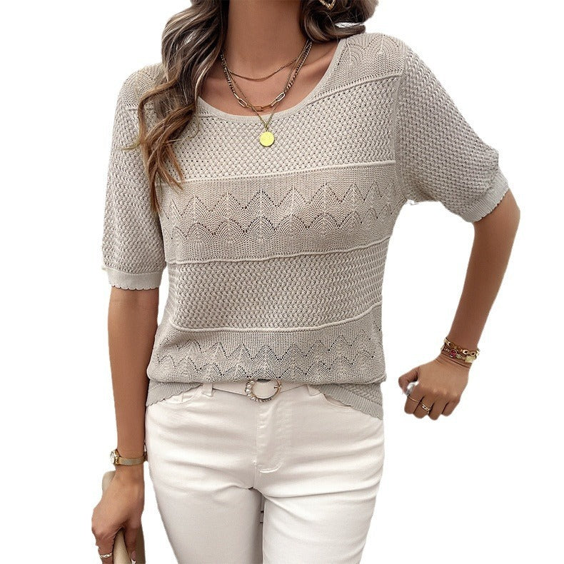 we21 Women's Round Neck Hollow Short Sweater