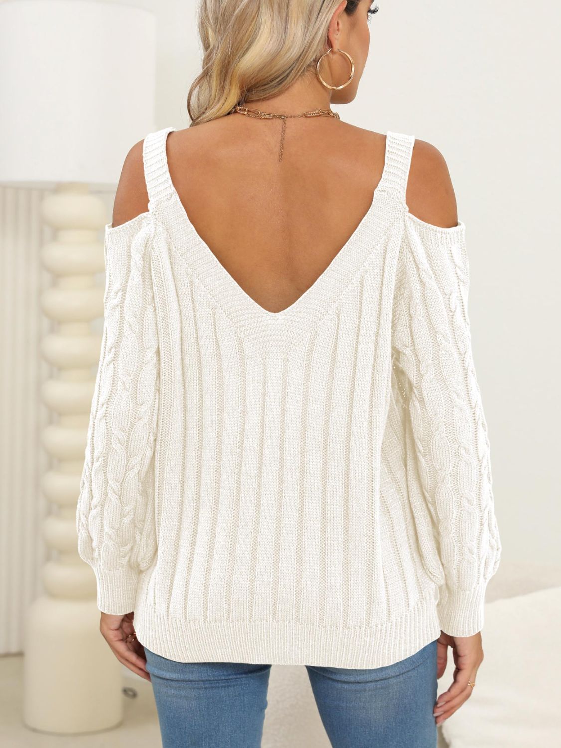 we63 Knit V-Neck Cutout Long Sleeve Sweater