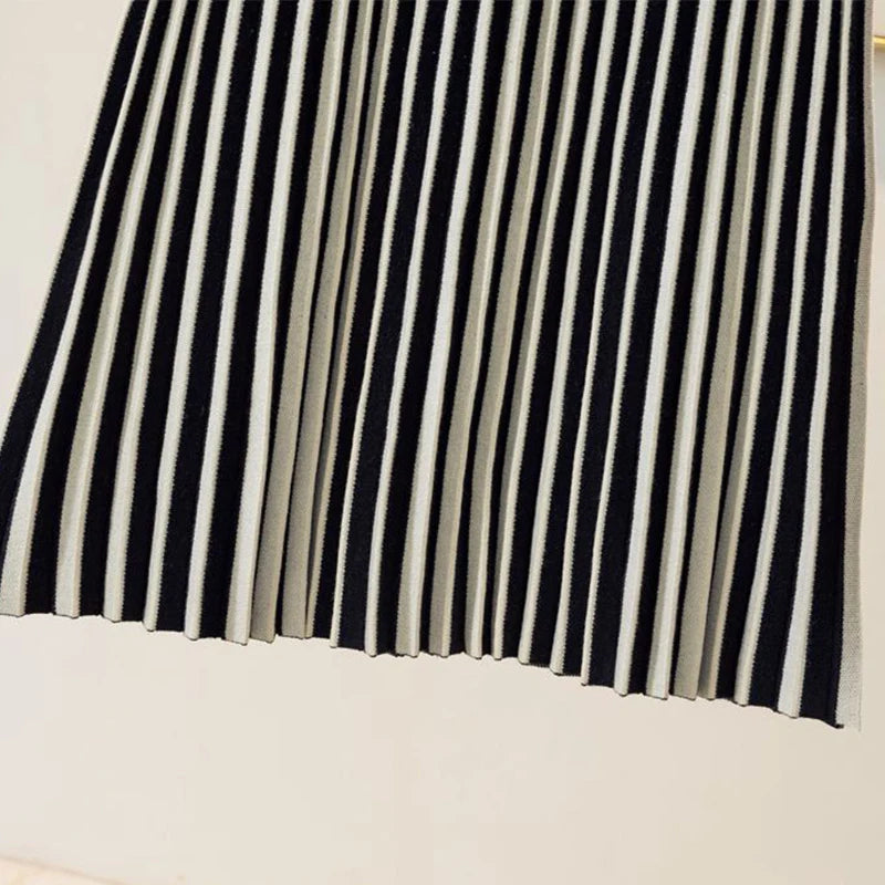 we26 Slim Striped Knitted Midi Long Skirt