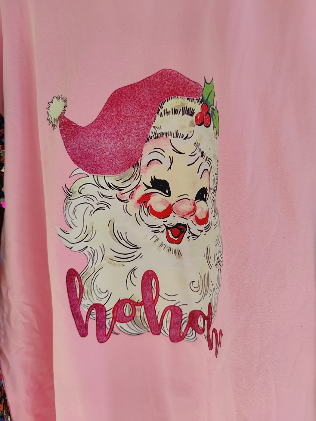 We110 Pink Santa Claus Printed Cotton Sequin Patchwork Holiday Sweatshirt Long Sleeved T-shirt for Women