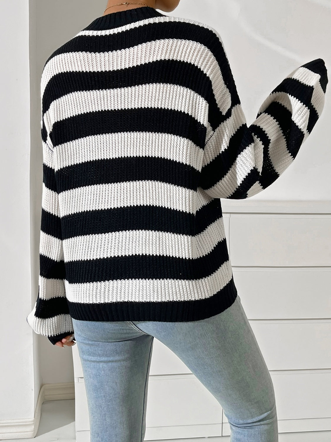 we35 Two-Tone Striped Sweater